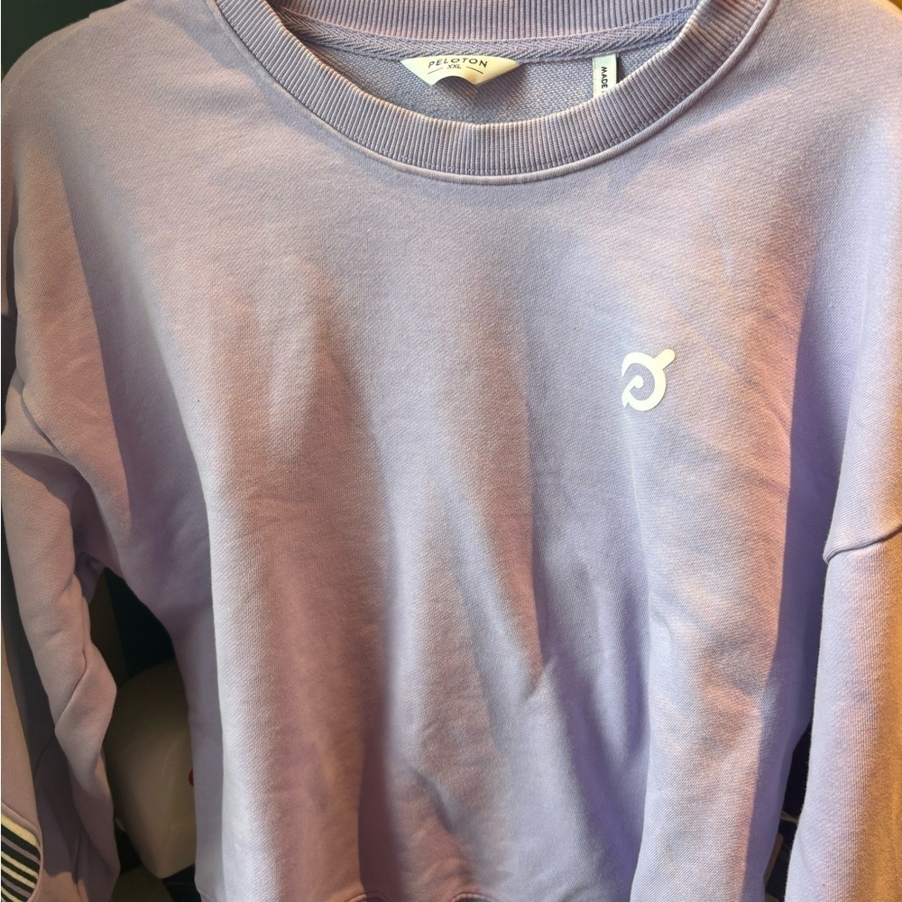 Peloton Women's Light Purple Crew Neck Sweatshirt with Striped Sleeves